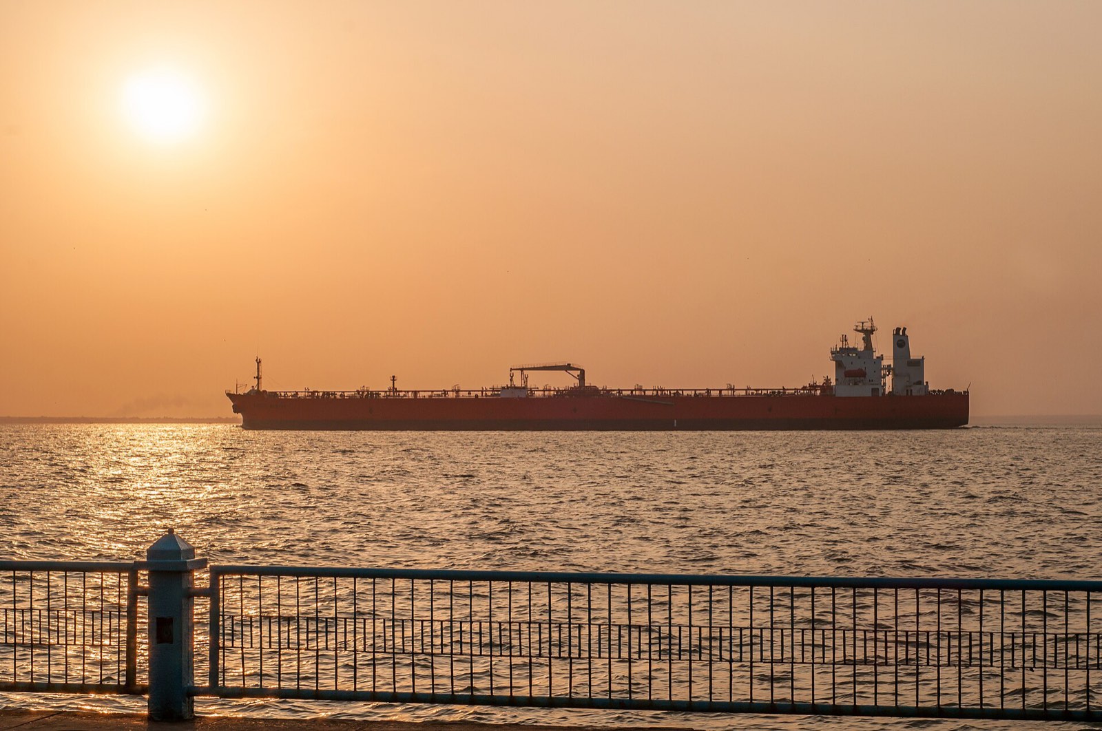 Amanecer en la Vereda del Lago, Maracaibo